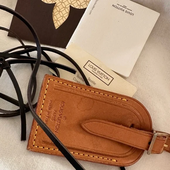 Sale price no offers Louis Vuitton Tan Leather luggage tag - Picture 4 of 7